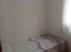 apartamento con piscina