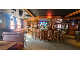 Werry's Cottages and Pub By OYO East Stroudsborg - Weekly Stays, hotel near Stroudsburg-Pocono Airport - ESP, East Stroudsburg