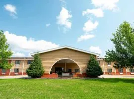 OYO Hotel Redwood Falls near Jackpot Casino