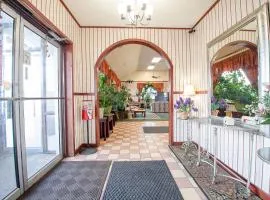 Hotel O Daylight Inn Elkhart I-90, IN