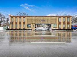 OYO Hotel Downtown Peoria I-74, hotel near Peoria International Airport - PIA, Peoria