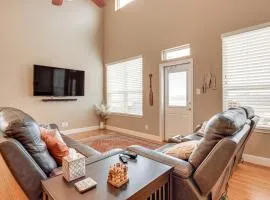 6 Mi to Water Spacious Canyon Lake Home