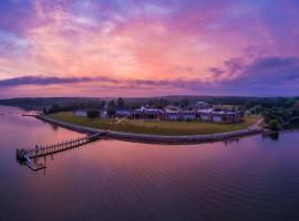 Top Floor Standard Deluxe Bay View, hotel in North East