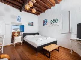 Kimolos Heart Traditional Renovated House