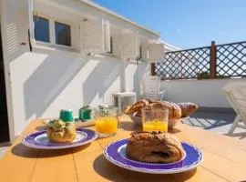 Room with Terrace Wi-Fi Sunbeds AC Parking