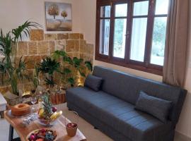 Pefkos Beach House 2, hotel in Kámpos