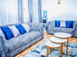 Cool Breeze Penthouse - Nati Apartment, хотел с паркинг в Кисуму