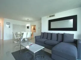 Hollywood Beach, 10th floor, on the beach 10T