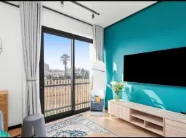 Luxe at Nine Palms Near Canal Walk