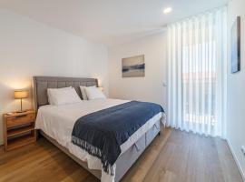 Tiles 23 Luxury Apartment & Parking by Home Sweet Home Aveiro, luxury hotel in Aveiro