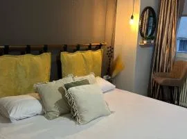 Amaryllis apartment 23