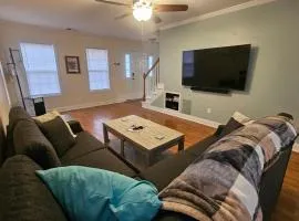Spacious 3 BR Retreat in Leland