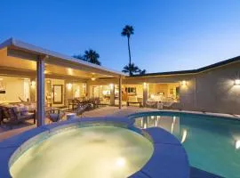 Bon Vivant Palms - 4BR in Movie Colony