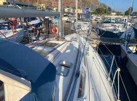 eMeM, barco en Calheta