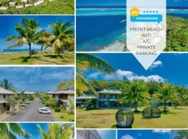 Charming cozy beachfront studio with parking and wifi