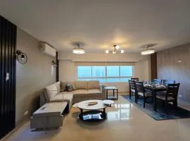 Beautiful and spacious apt in Cinta Costera N#10