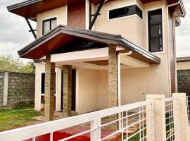 Downtown Chalet, chal&eacute; alpino em Davao