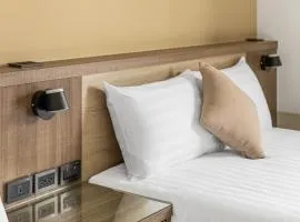 西里海岸 電梯民宿