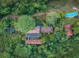 Heavensa Luxury Villas and Suites by The Clarks