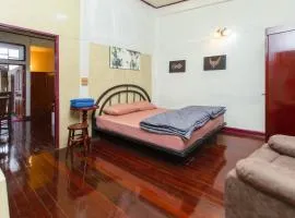 OYO 75469 Baan Kong Hostel