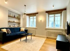 Old Town Luxury Apartment