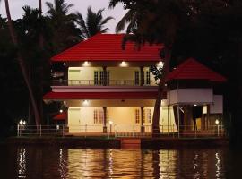 Chilanka Lake View Resort，位于阿勒皮的度假短租房