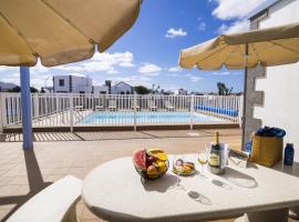 Villas & Apartamentos Tao Mazo, hotel a Lajares