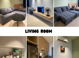Ang Roxy Apartment B
