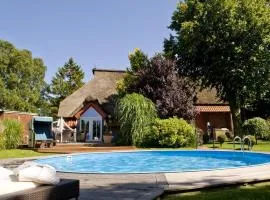 NEU! Dat Reithuus Victorbur mit Pool und Dampfsauna