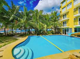 Crystal Shores Beach Resort powered by Cocotel, resort en Bataan