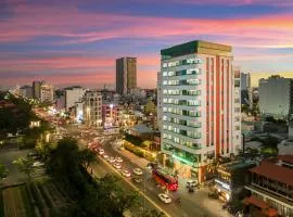 ELC Horizon Hotel & Spa