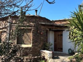 Casa Walhalla & Cortijo El Páramo, hotel a Pampaneira
