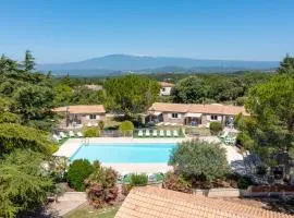 Provençal stone T3 cottage in a tourist residence