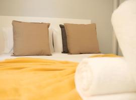 Jaunty Stay Abu Dhabi, hotel a Abu Dhab