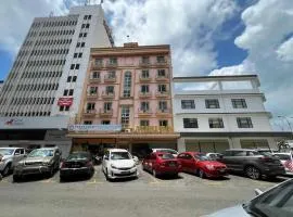 Hotel O Atari Inn