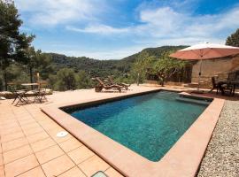 Nature & Tranquility only 25km from Barcelona, ξενοδοχείο σε Torrelles de Llobregat