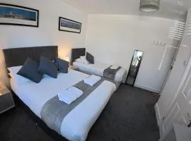 Oakhurst Gatwick B&B