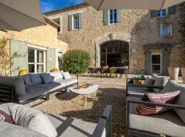 La Cour des sens, domaine d'hôtes- Spa piscine chauffée