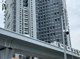 Ekocheras Residence Premium Suites by Roomsy