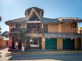 OYO Cabañas Abril, Mazunte, отель в городе Масунте