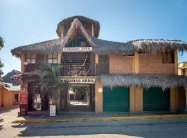 OYO Cabañas Abril, Mazunte