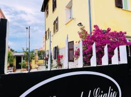 La Casa del Giglio, hotel v destinaci Albenga