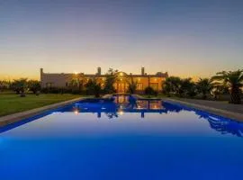 La villa Houda piscine parking privé 15 min Marrakech - ARK Realty