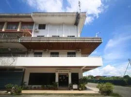 Super OYO 1026 Hotel Lutana