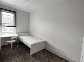 Rooms available downtown Winnipeg