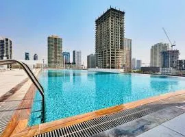 OYO HOME 1364 Fully Furnished Studio Apartments Jvc