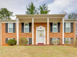 1 Mi to Dtwn Lynchburg Charming Family Home!