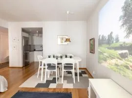 2ndhomes Modern & Cozy 2BR Apartment in City Center