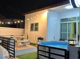 ชรินพูลวิลล่าบางแสน Sunflower Villa Bangsaen Wangmuk