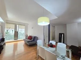 Heart of the City Great Apartment with Pool&Gym